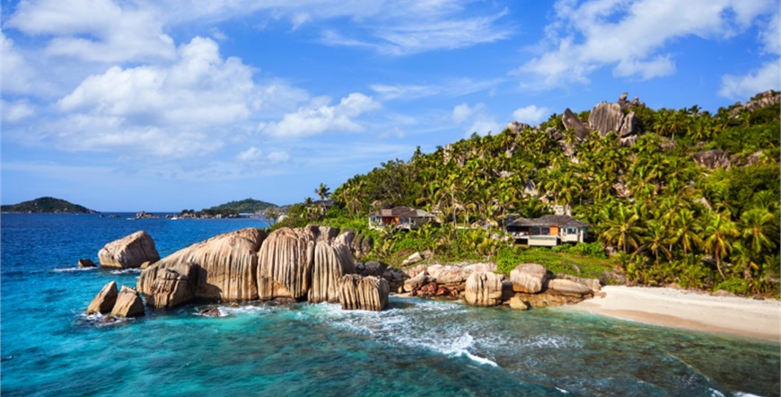 (14825)Six Senses Zil Pasyon