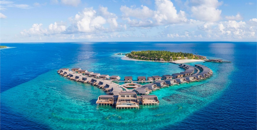 (14862)The St. Regis Maldives Vommuli Resort