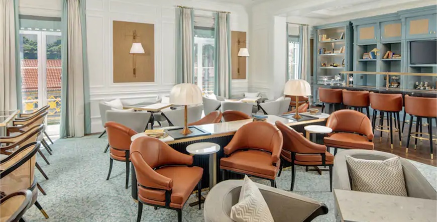 (16522)Hilton