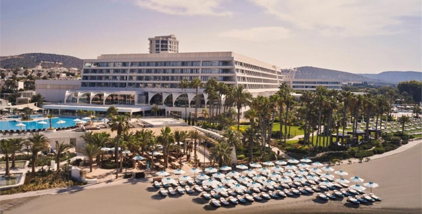 (19145)Parklane Hotel