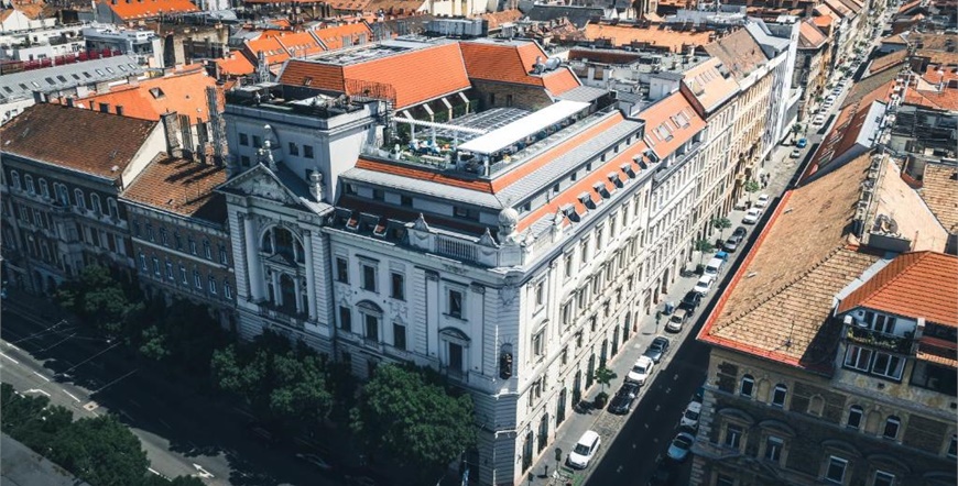 (20700)Mystery Hotel Budapest (6)