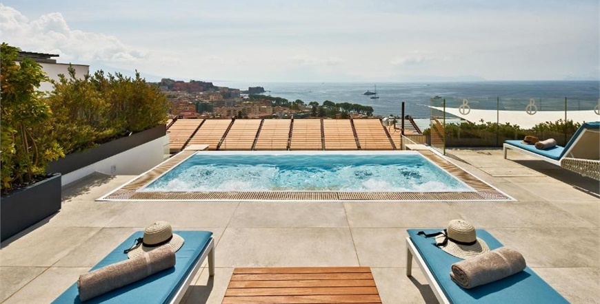 (20953)De Bonart Naples, Curio Collection by Hilton (5)