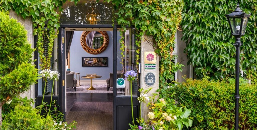 (21137)The Victoria1